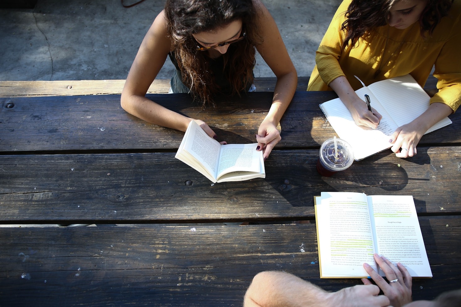 Educational Resources for Students Abroad